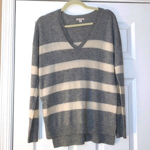 Gap Oversized Vneck Striped Sweater -XS
